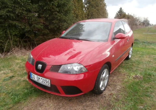 Seat Ibiza cena 7800 przebieg: 200000, rok produkcji 2006 z Gliwice małe 326